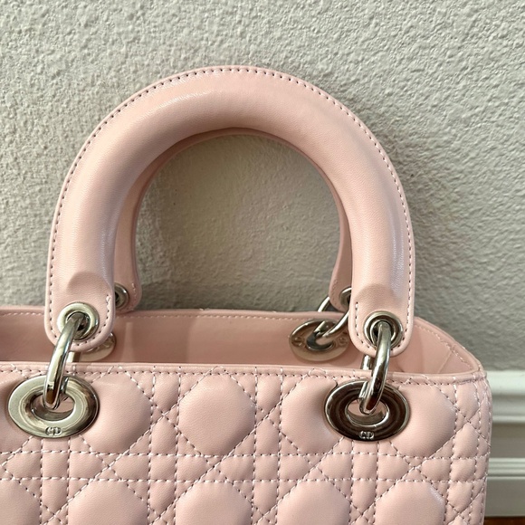 PINK quilted Handles bag! 🌸 - Picture 3 of 8